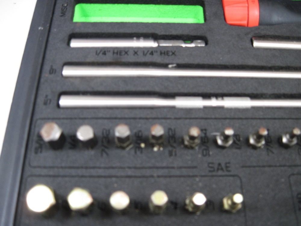 Snap On Red Soft Grip Master Ratcheting Screwdriver Set W/Case & Bits MINT