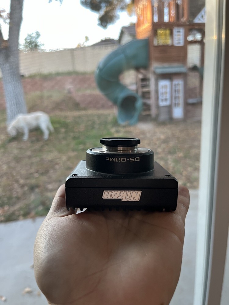 Nikon DS-Qi1Mc Digital Sight Microscope Camera