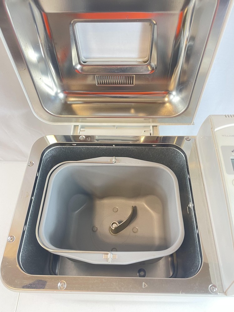 Williams Sonoma Bread Machine WS0797 2lb 1.5lb Programmable Maker White With Pan
