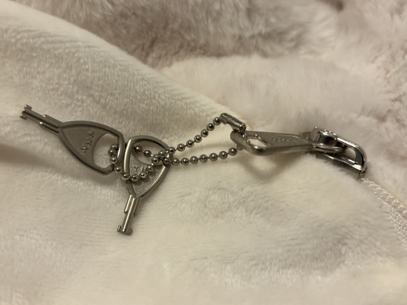 NEW Pottery Barn Teen Hello Kitty Bean Bag Slipcover Faux Fur IVORY Keys Soft