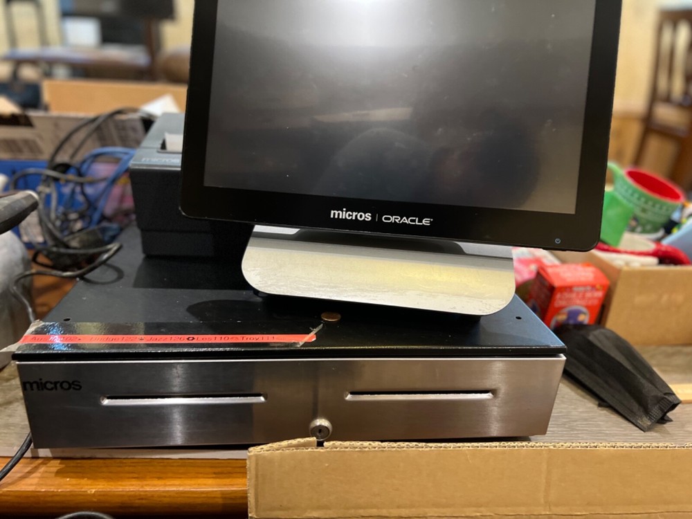 Micros Oracle Workstation 6 POS System model 650 with Receipt Printer