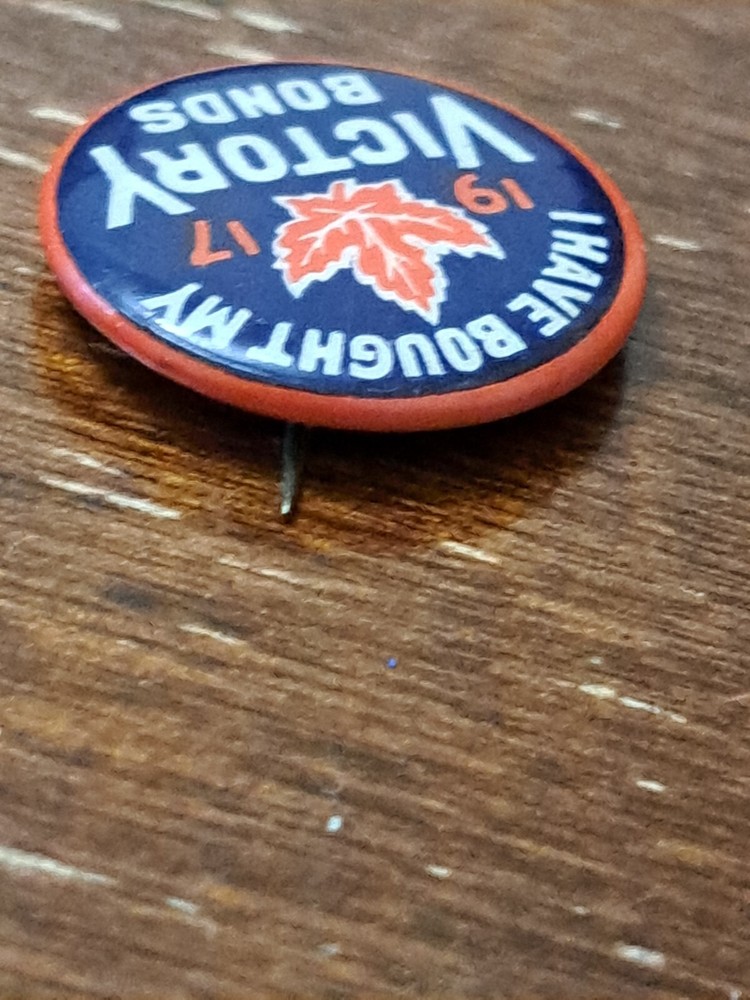 Canada 1917 Victory Bonds Pinback