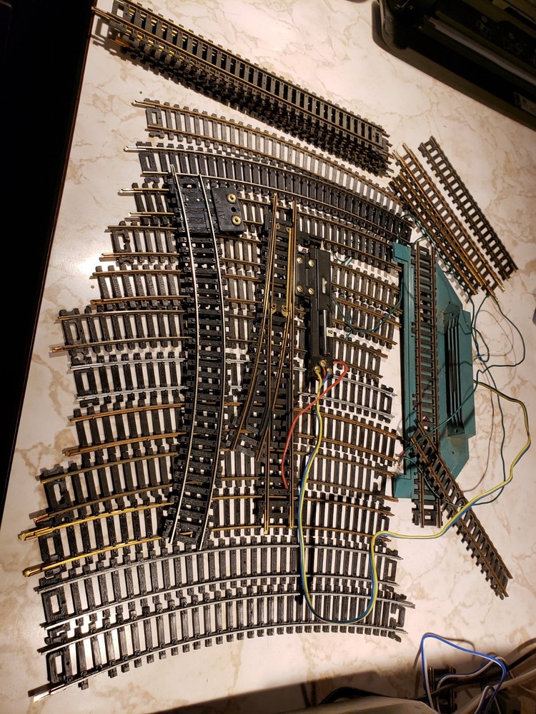 Ho Scale Track Lot 11