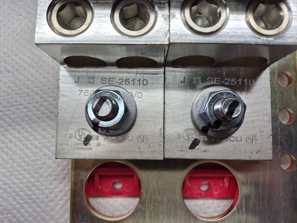 SCHNEIDER / SQUARE D HCWM12SN Solid Neutral Kit for I-Line Panelboards