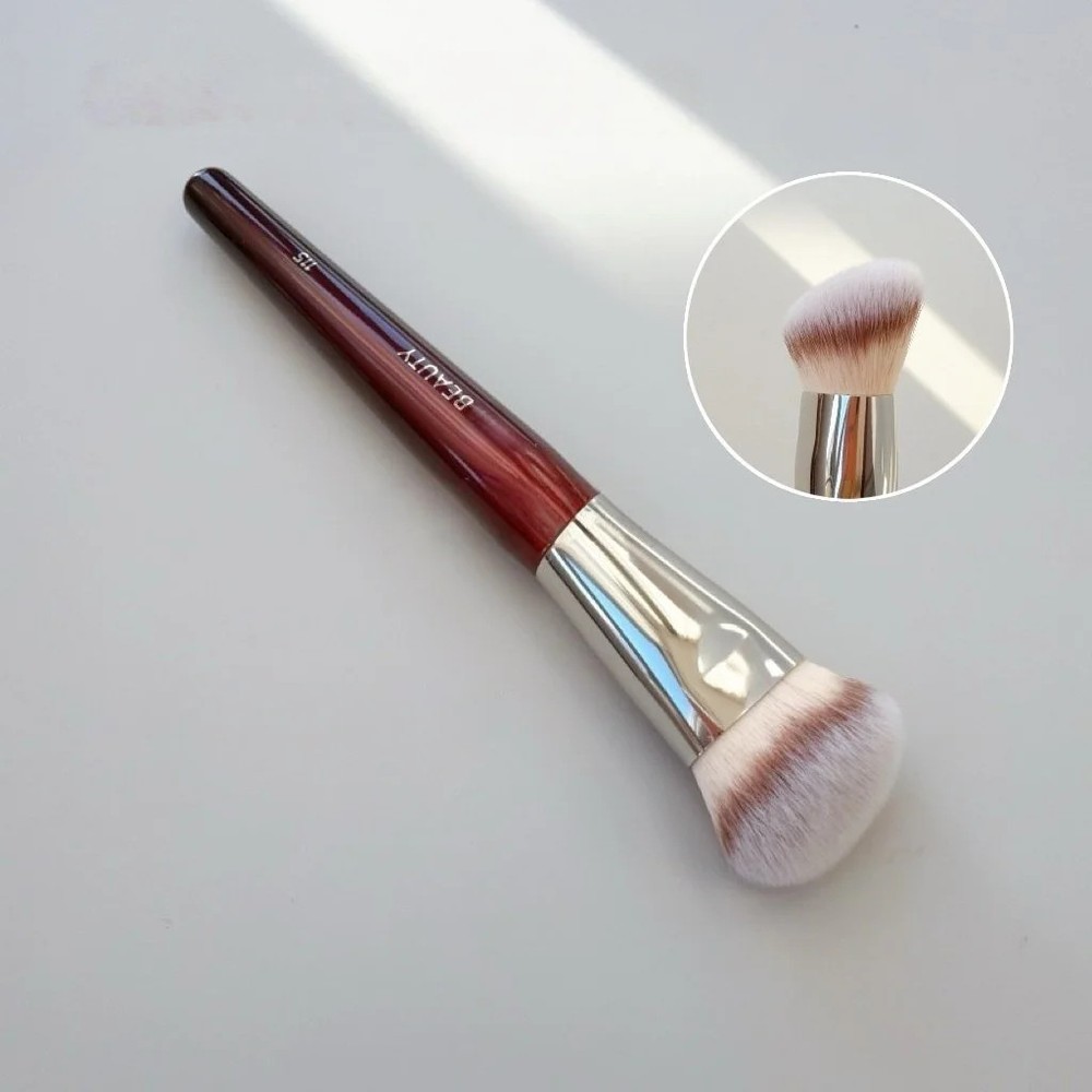 BK 115 Medium Contoured Foundation Brush