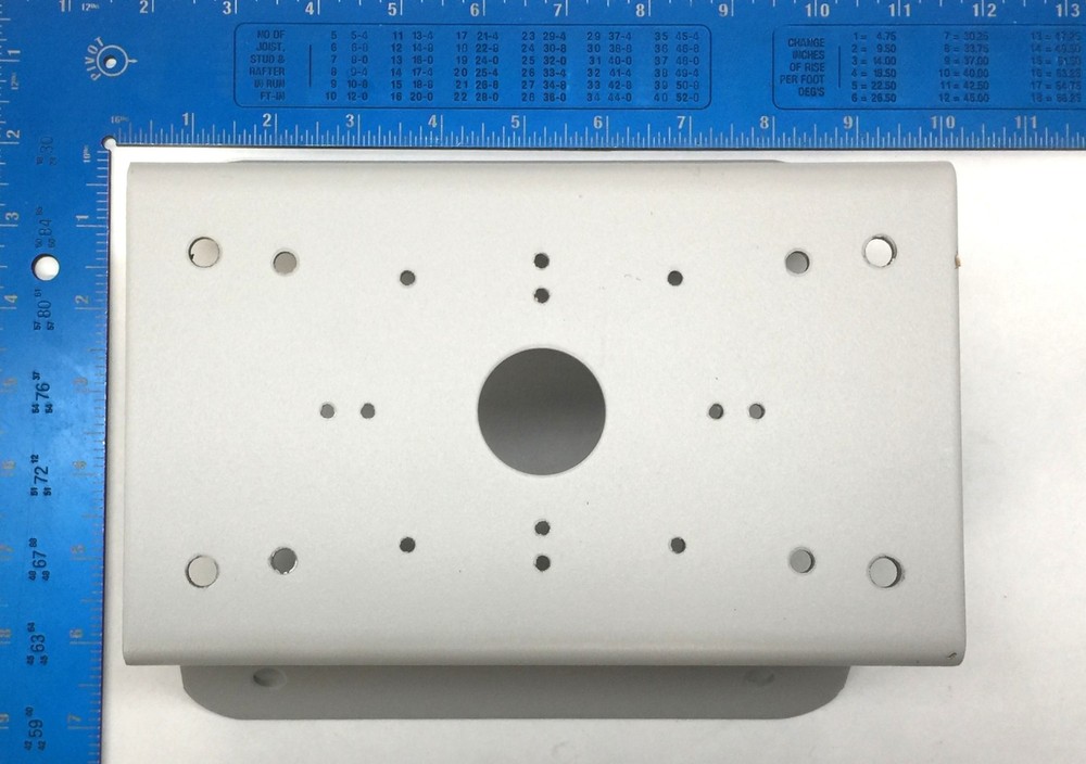 Interlogix Corner Mount Adapter with Mounting Hardware TVD-M-CMA NOS