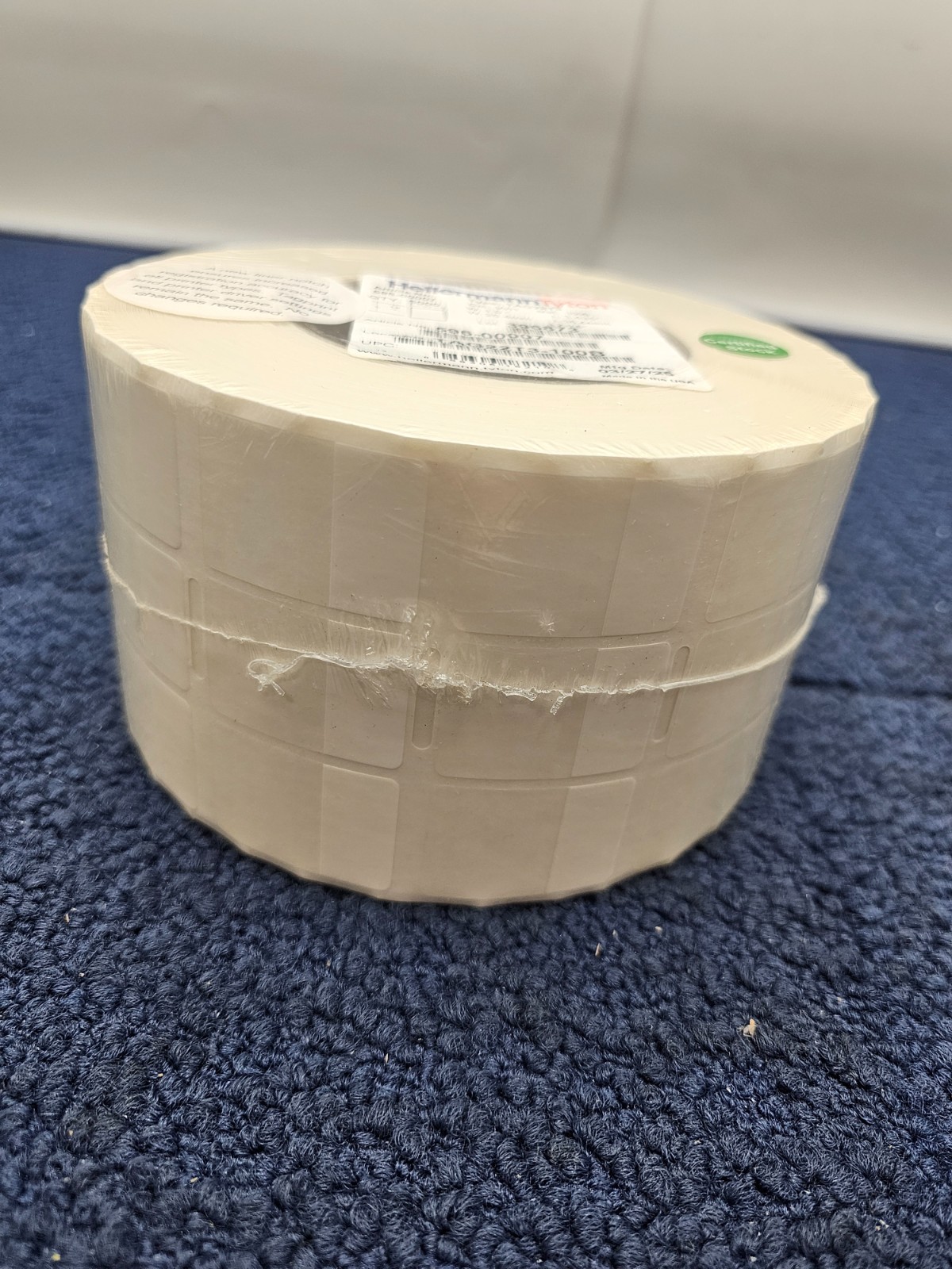 HellermannTyton TAG22T3-100B Thermal Self Laminating Labels 1" x 1.435"