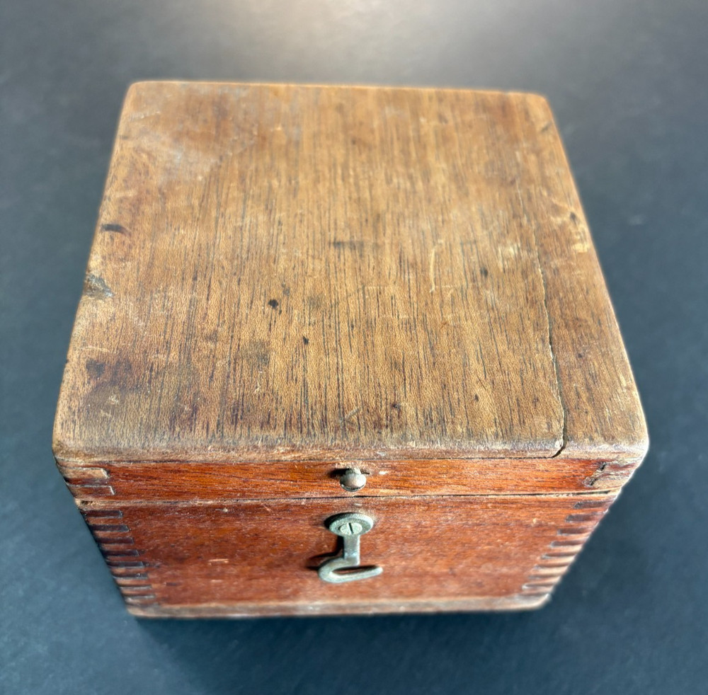 Antique Boxed Dirigo Nautical Maritime Ship Compass