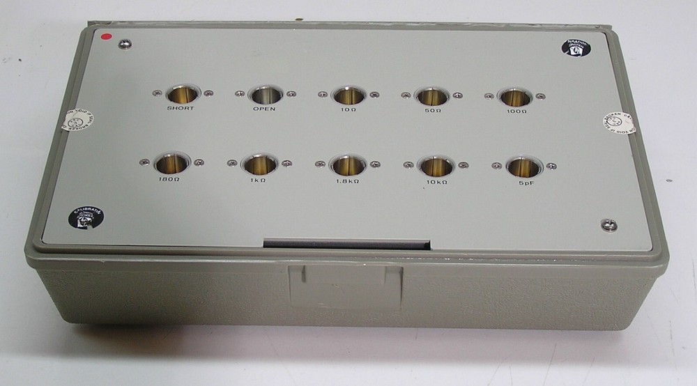 HP 16345a Probe type Calibration Box