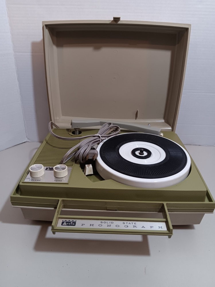 Arvin Solid State Phonograph Avocado Green Read Description
