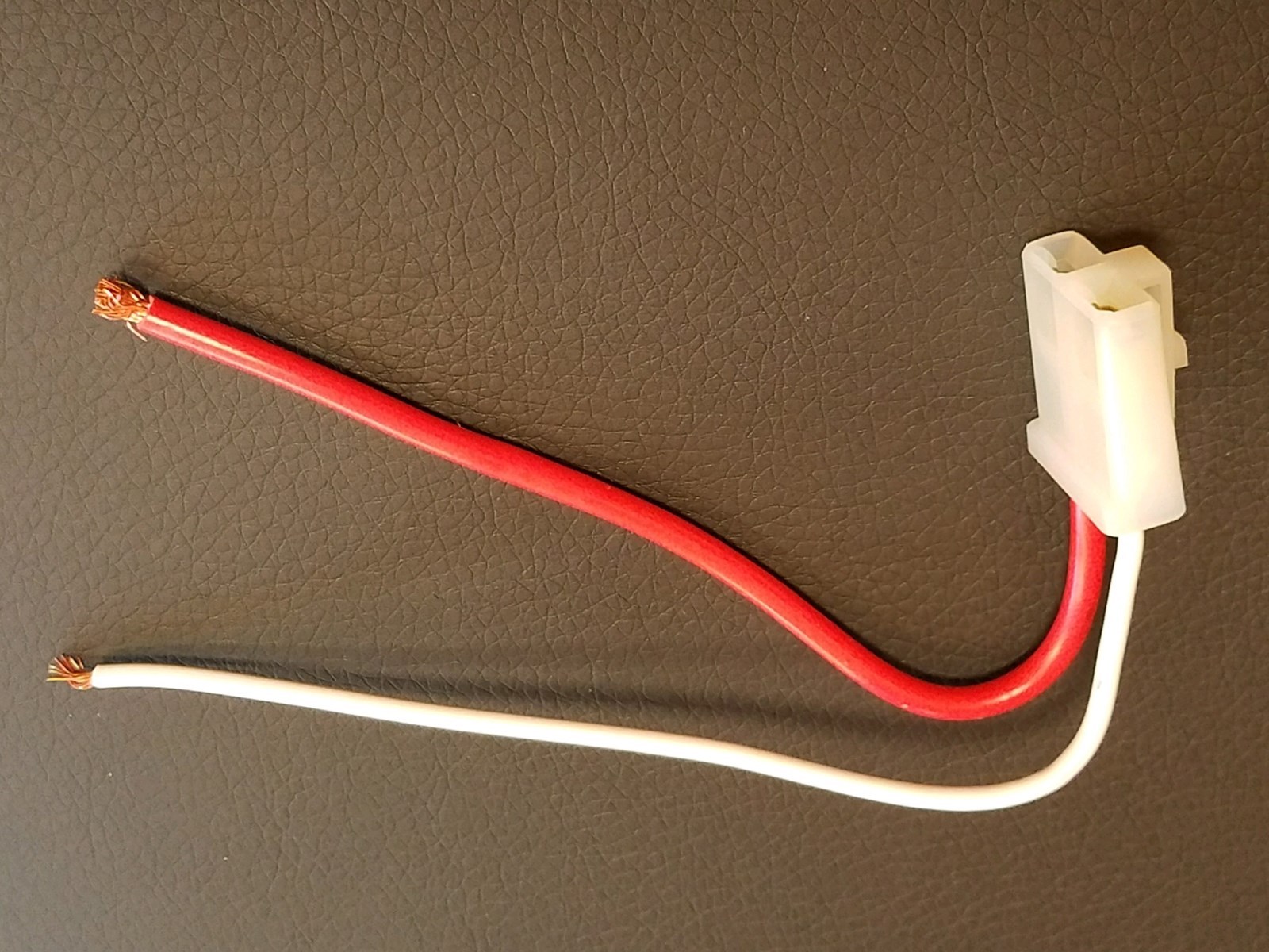 Pigtail for GM Chevy Pontiac Olds 2 Wire Delco Alternator - Internal Regulator