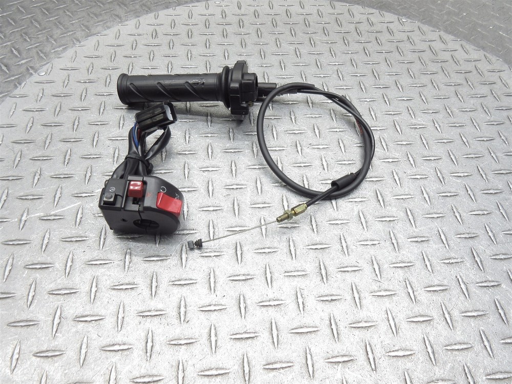 2006 04-07 Ducati Multistrada 620 M620 Right Switch Throttle Control Cable Grip