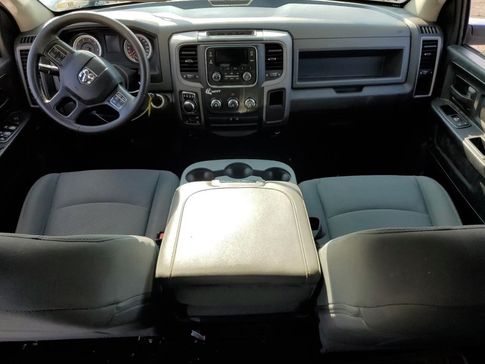 (LOCAL PICKUP ONLY) RAM1500 2015 Air Shutter 2049201