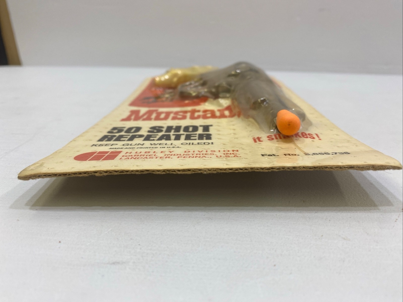 Vintage 60s Hubley Mustang 50 Shot Repeater it smokes ! New On Card