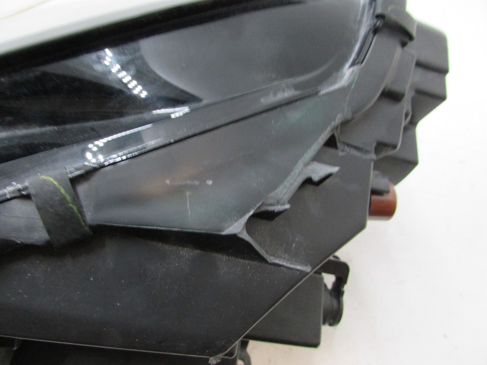 2021-2024 CHRYSLER PACIFICA LEFT LED Headlamp OEM TAB ISSUES