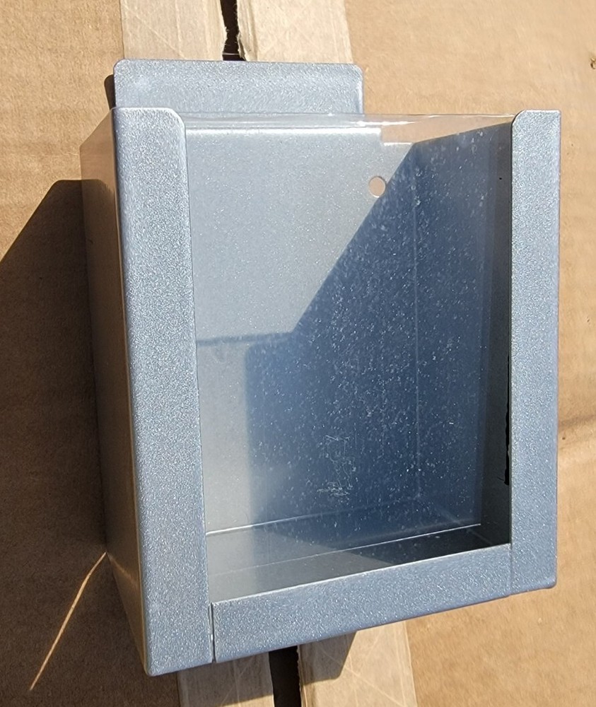 Display Bucket For Slatwall - 24 units/pcs - Medium Size