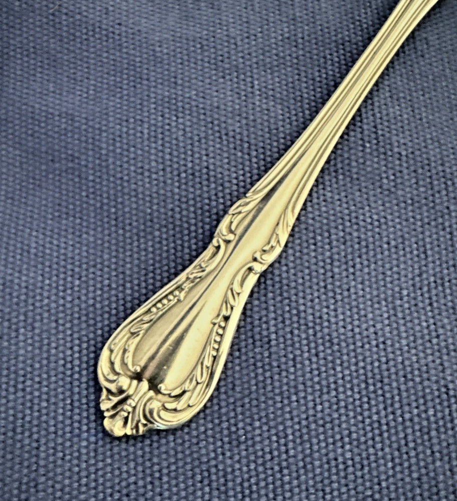 Wm Rogers/Oneida CHALICE HARMONY Pattern Cold Meat Serving Fork 8-1/8”