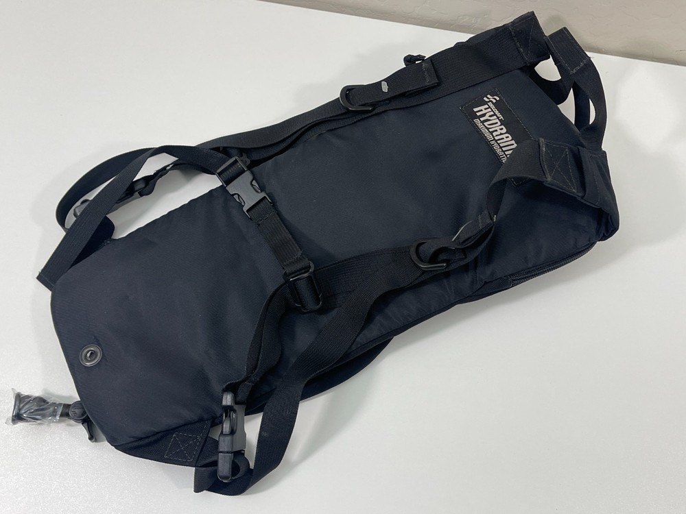 Skilcraft Hydramax Stinger Hydration Backpack Camelback Pak Black NWT w/ Bladder