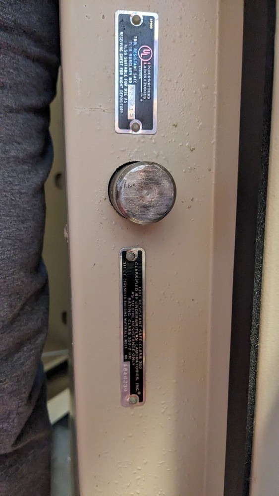 Diebold TL-15 Composite CashGard High Security Safe