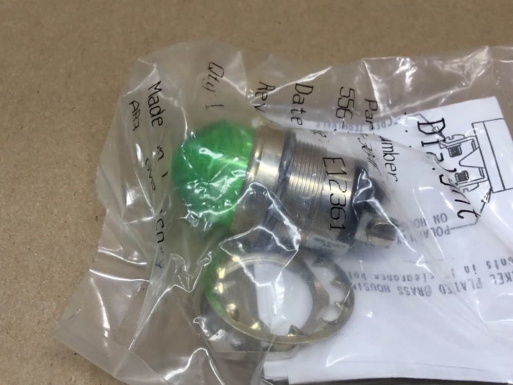DIALIGHT 556-3207-304F PANEL MOUNT GREEN PILOT LIGHT INDICATOR LED #46B47
