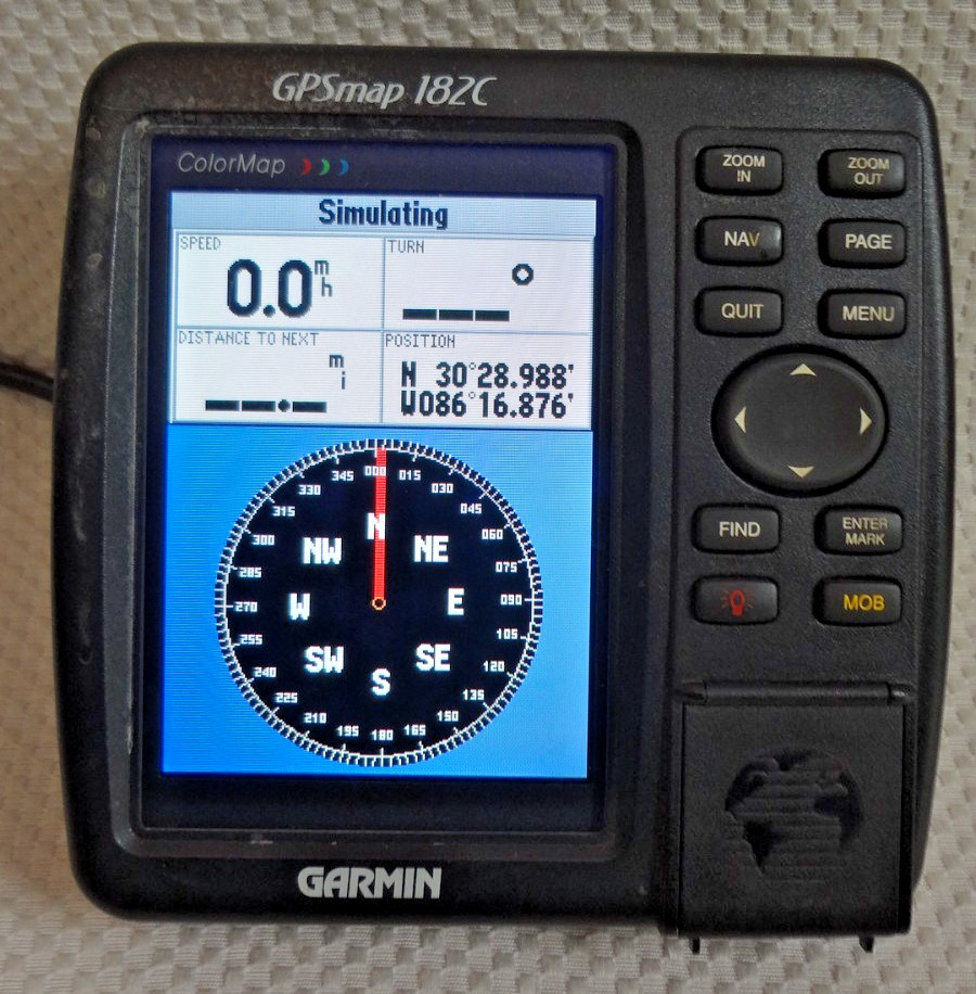 GARMIN GPSMAP 182C MARINE CHART PLOTTER FISHFINDER GPS UNIT w/ MOUNTING KNOBS