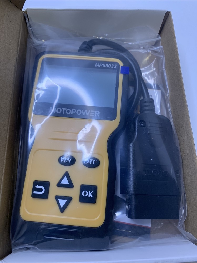 MOTOPOWER MP69033 Car OBD2 Scanner Code Reader Engine Fault Code Reader Scanner