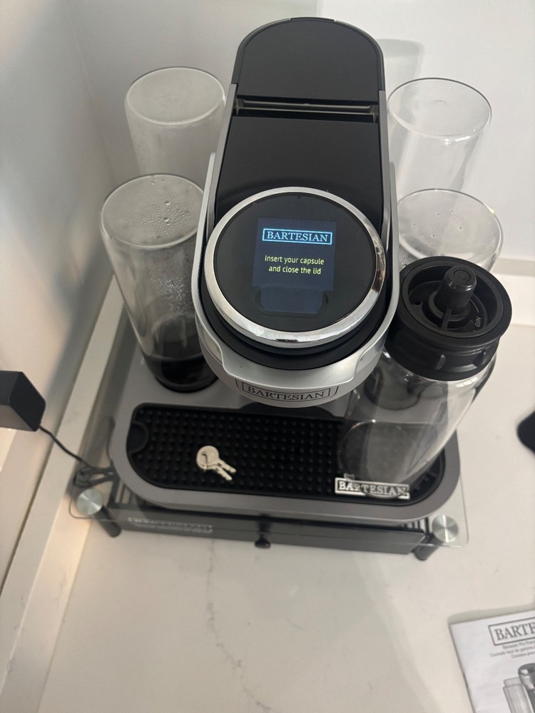 Bartesian professional cocktail machine