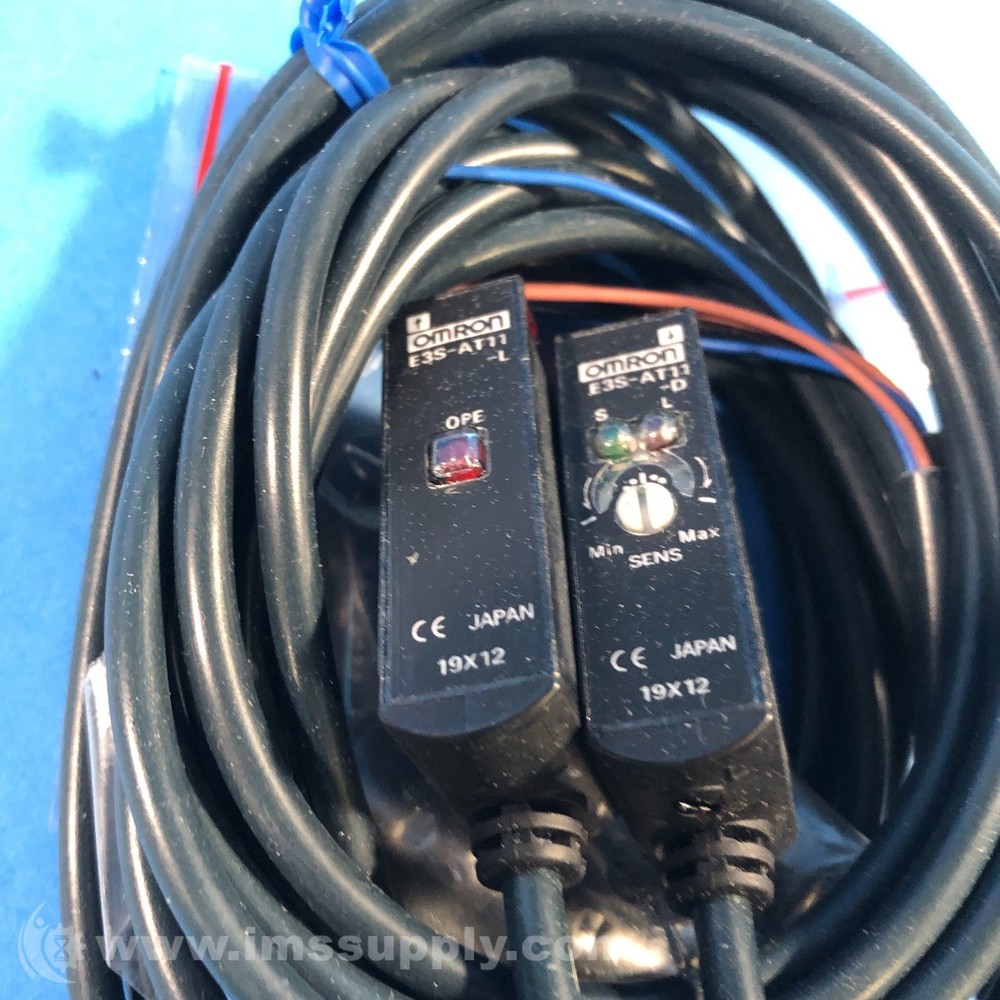 Omron E3S-AT11 Photoelectric Sensor FNOB
