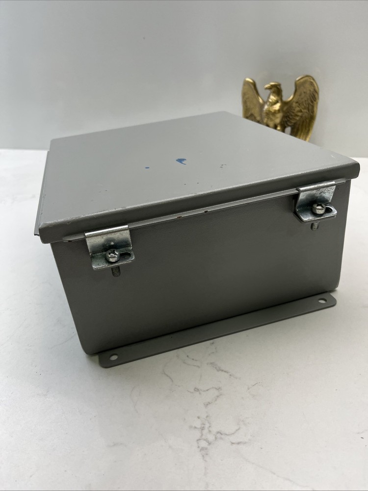B121005 Wiegmann Wall Mount Enclosure