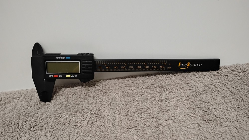 2 Fine Source Carbon Fiber Composite Digital Caliper 150 mm 6". (00)