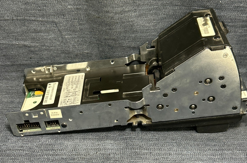 CASH CODE BILL ACCEPTOR VALIDATOR AMZ-USA-1100-UNV 12VDC 2.2A