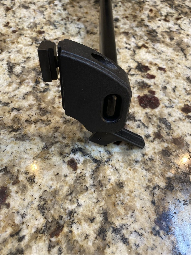 Quantum Q6 Edge REMOVABLE ARM REST .2 MILES ON UNIT