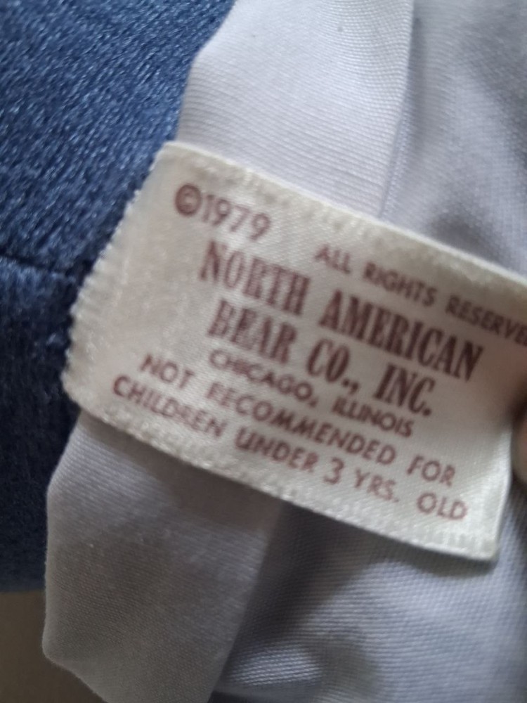 VTG NORTH AMERICAN BEAR CO. PLUSH BEARS