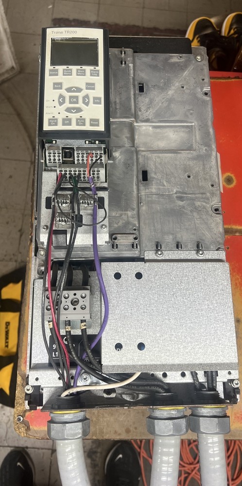 Trane TR200 25HP Variable Frequency Drive 131L1407