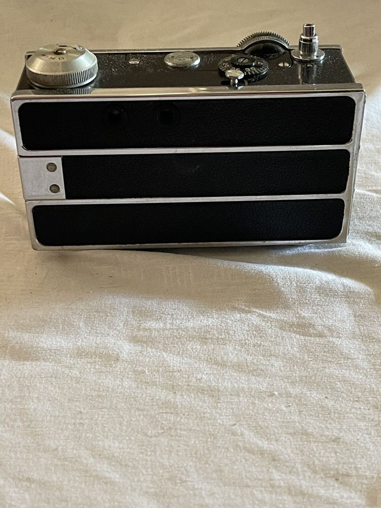 VINTAGE 1950s ARGUS C3 CAMERA WITH CASE Untested