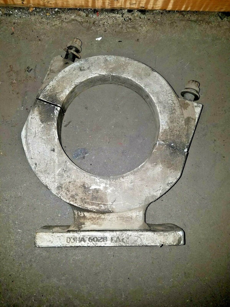 FORD TRUCK ENGINE MOUNT D3HA 6028-EA