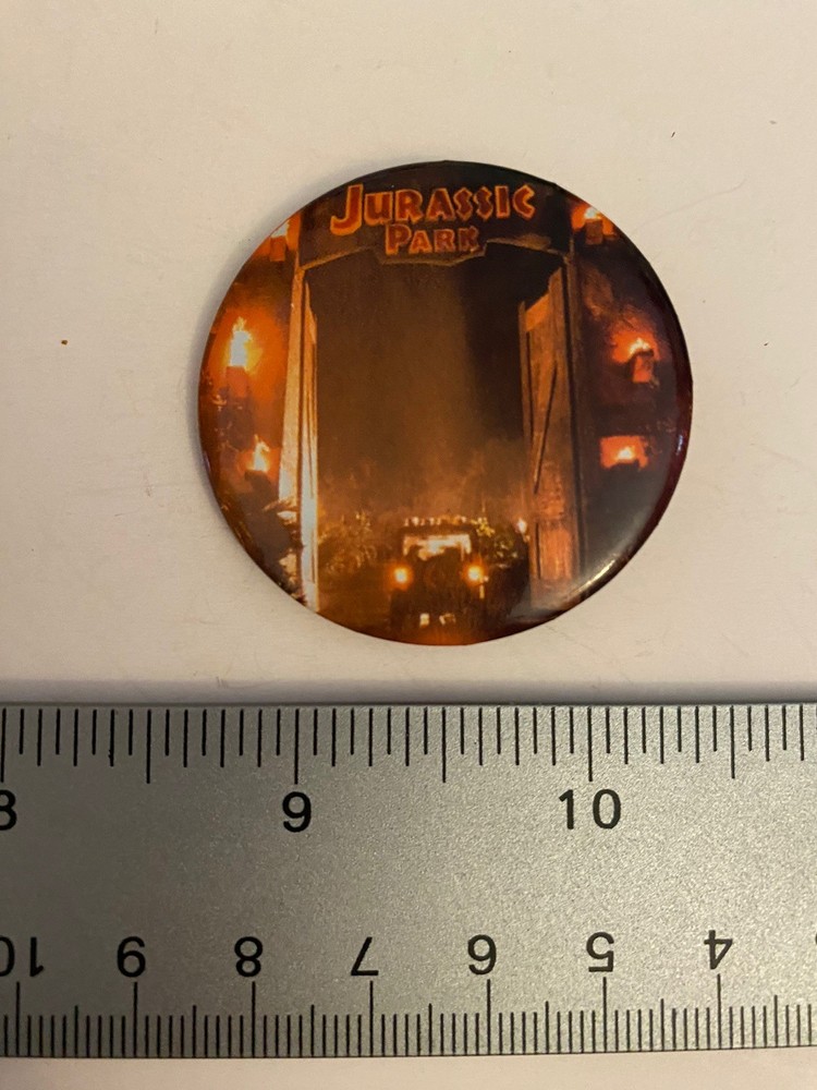 Jurassic Park 1993 Pin Back Button P36
