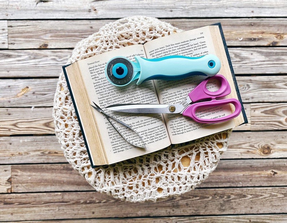Snip-Eze Embroidery Snips, perfect for tired or arthritic hands