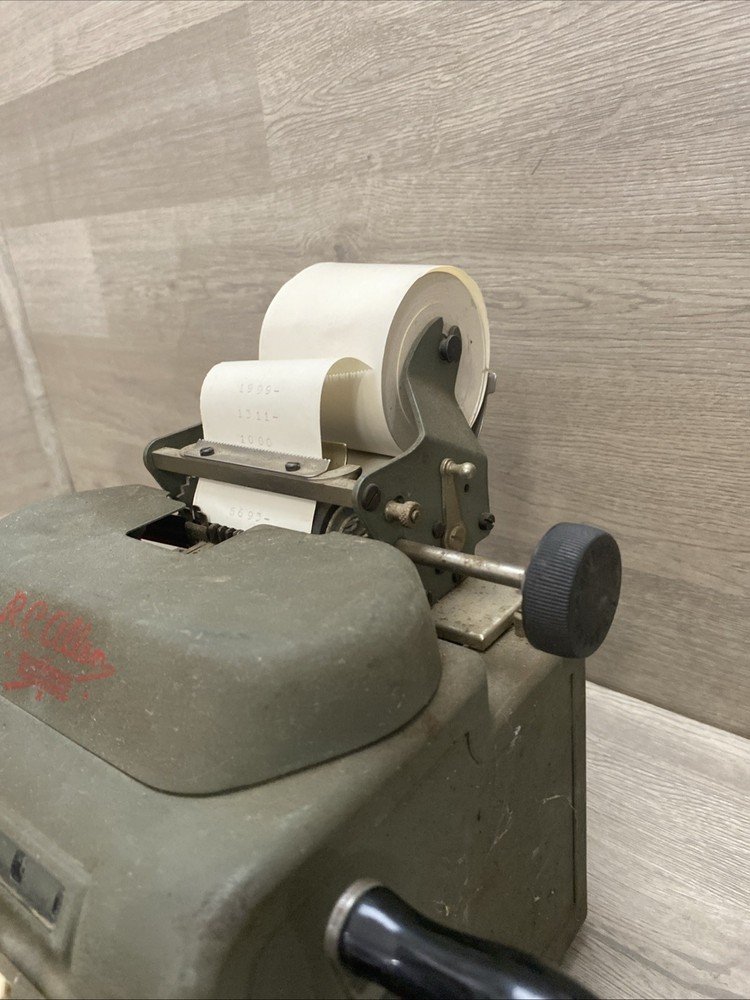 Vintage 1940s RC Allen Figuring Machine Adding Subtracting