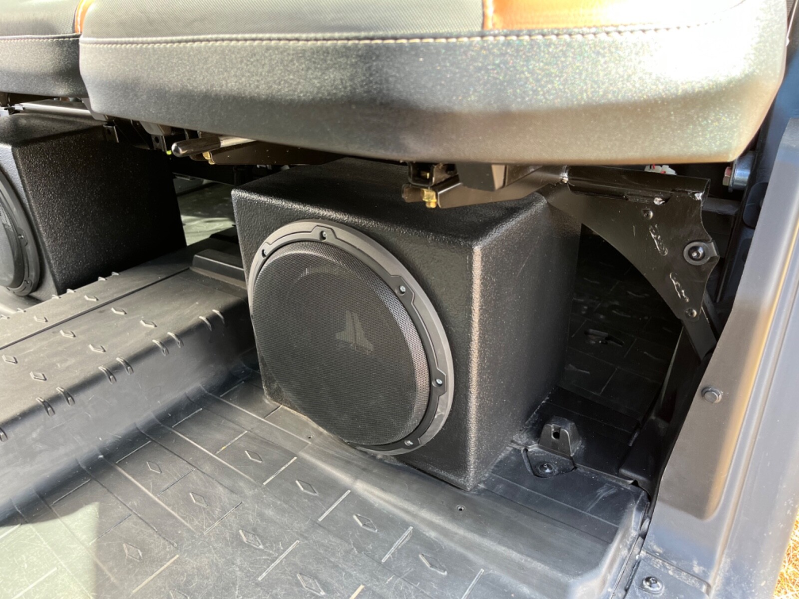 CAN-AM Defender 4 door MAX 10" Subwoofer Box Enclosure Under Seat Waterproof