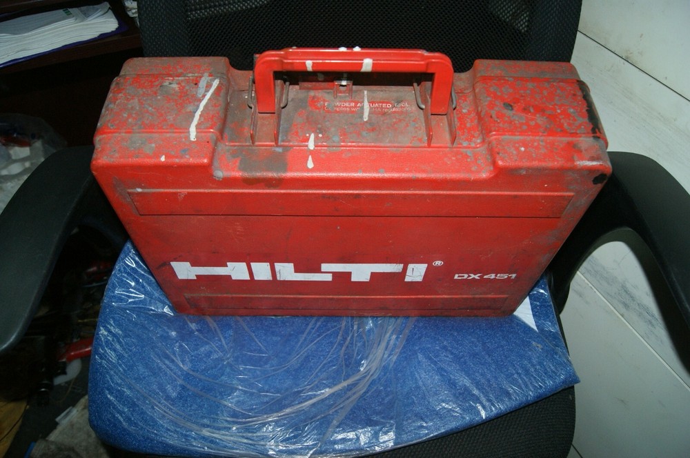 HILTI DX451 POWDER ACTUATED TOOL