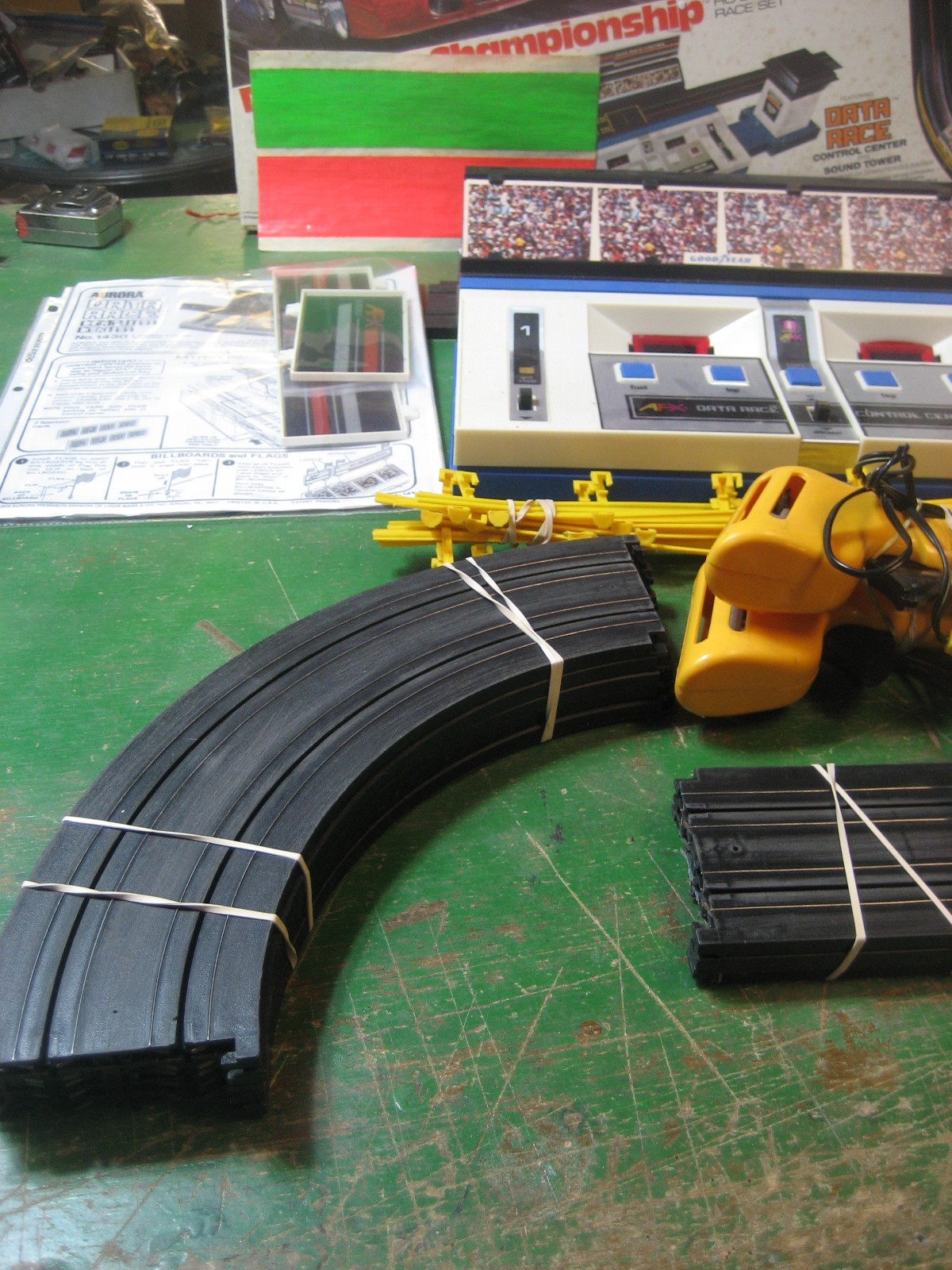 Aurora AFX HO slot car # 2708 Data Race Championship with Sound Tower Complete!