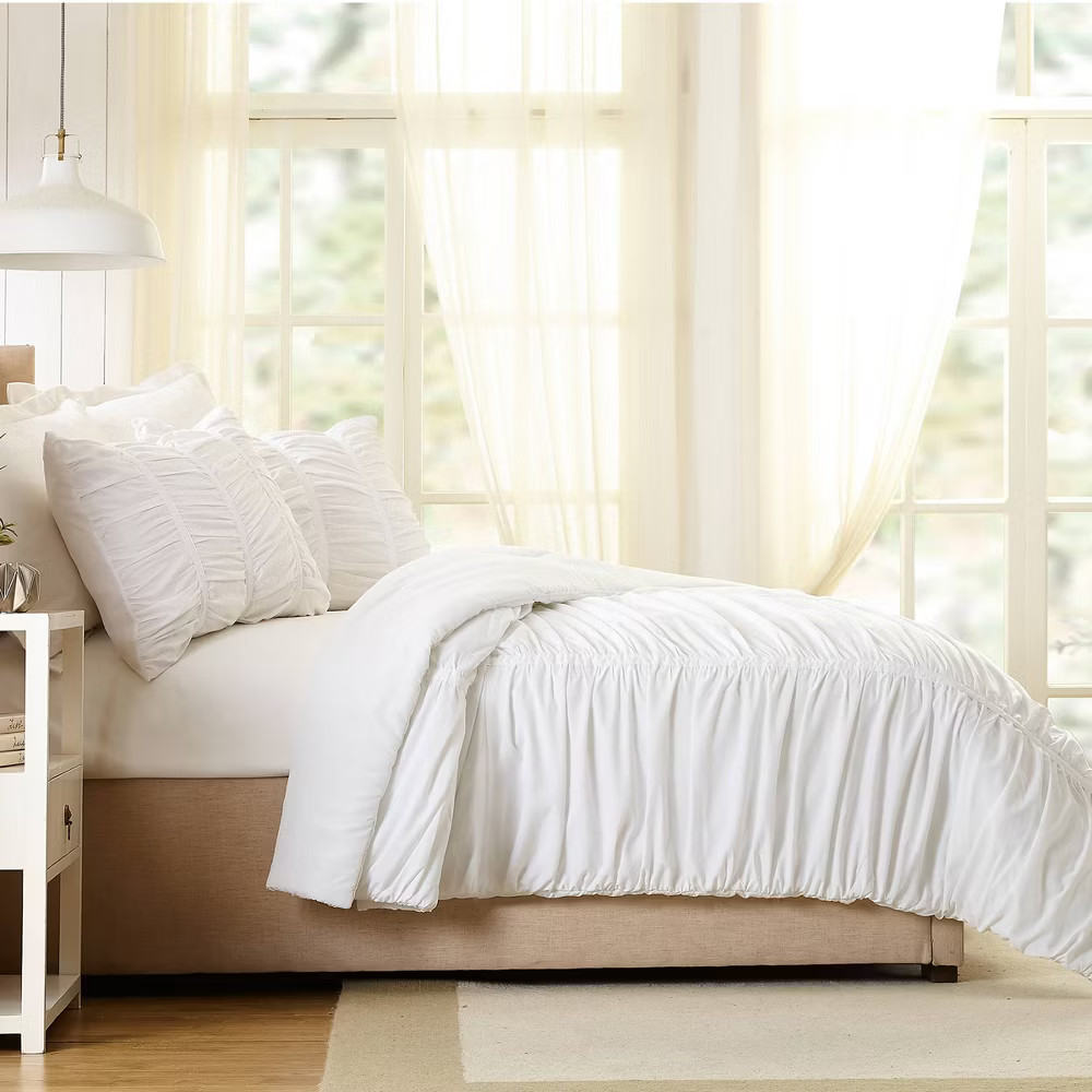 Modern Heirloom Full/Queen Comforter White
