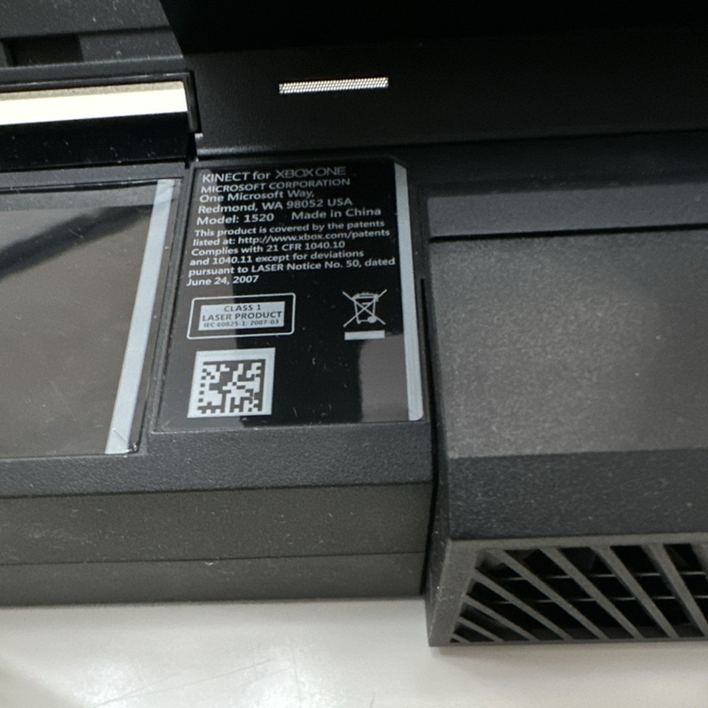 Microsoft Kinect Sensor Model 1520 for Xbox One Black Wired Console