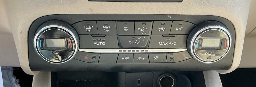 Temperature Control Front With Dual Zone Fits 20-22 ESCAPE 855501