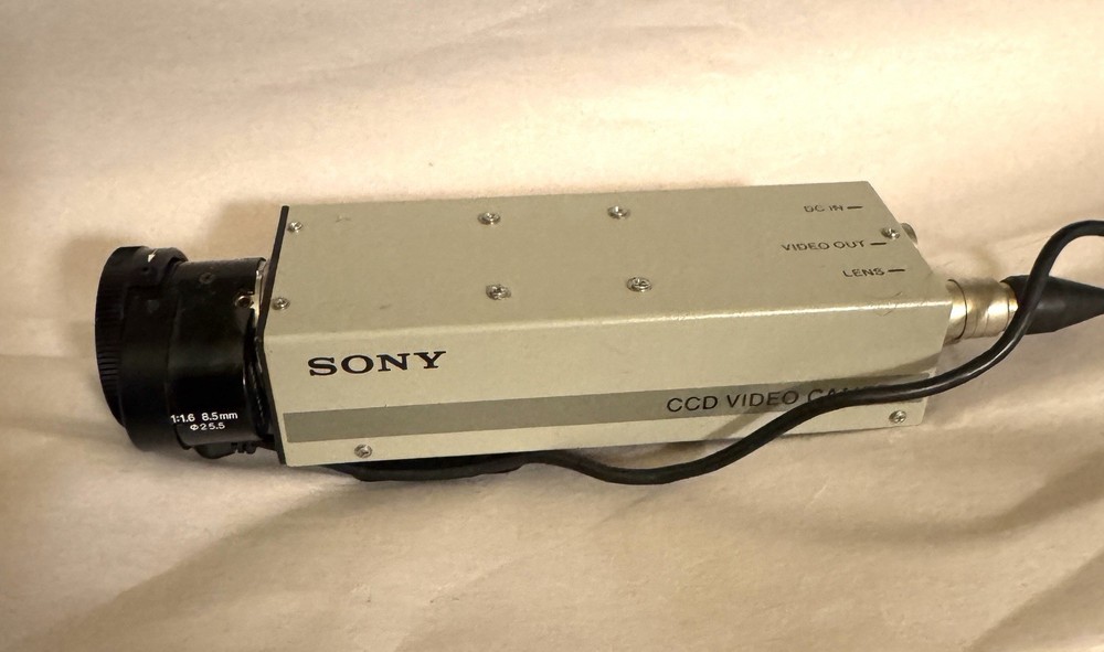 Sony AVC-D1 CCD Video Camera