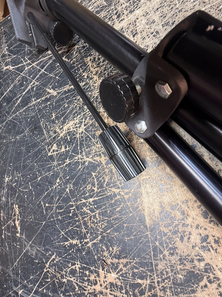 Quick Set 5-95818-6B Tripod