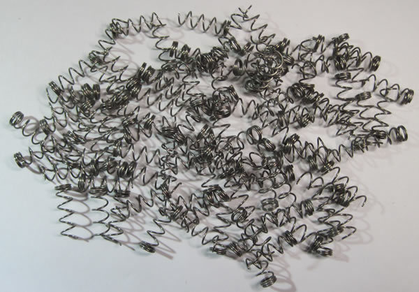 100 Spring Locks bait keeper twist lock wire lock Egg Keeper