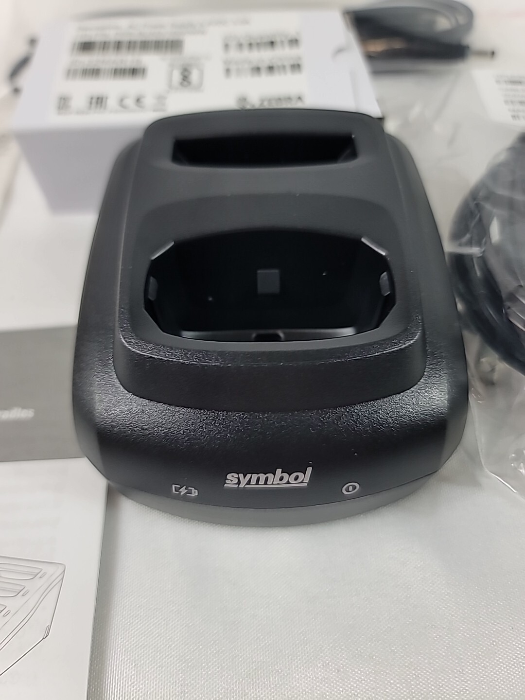 Zebra Symbol CS4070 CHS5000-1 CHS5000-1000C-Z Charging Station W/ DC Cable QTY