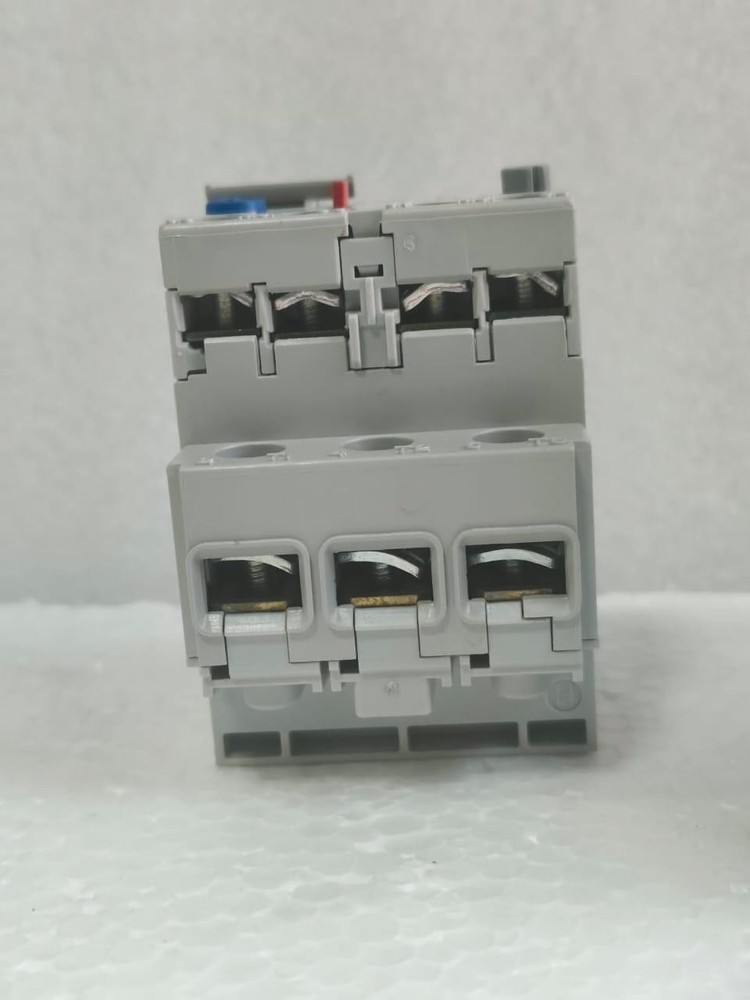 ALLEN BRADLEY 193-EA1FB OVERLOAD RELAY